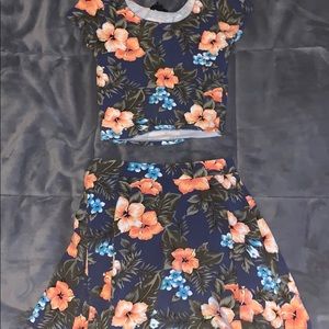 Crop top/skirt bundle